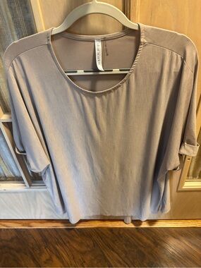 Dear Scarlett Never Worn Taupe Roll-Sleeve Scoop Neck Top